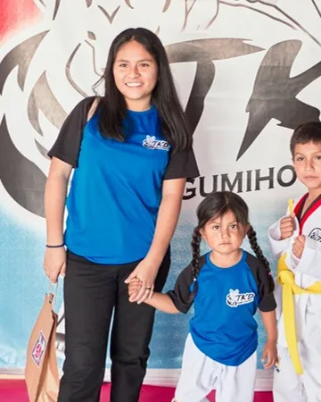 Geyna Velásquez, instructora de Pre-Taekwondo
